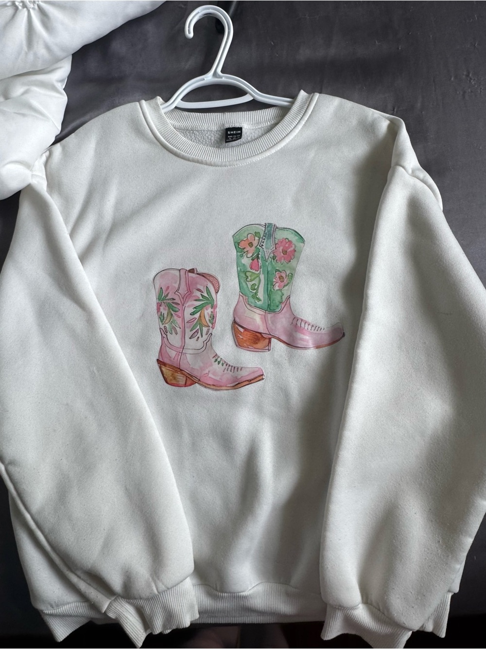 CREWNECK